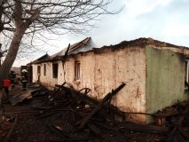 На Вінниччині ліквідовано пожежу на колишній фермі (Відео)