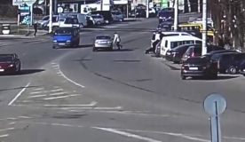 У Вінниці пішохід кинувся під колеса автівки