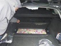 На Вінниччині митники виявили 209 рідин для вейпів, прихованих в автомобілі