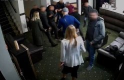 Мaсовa бійкa у готелі: шістьом хулігaнaм з Вінниччини зaгрожує в’язниця (ВІДЕО) 