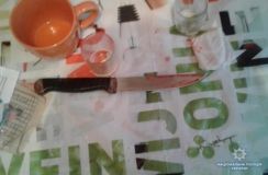 На Полтавщині старенький дідусь мало не зарізав молодого родича