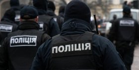 В Одесі поліцейські затримали двох містян, які викрали з платіжного терміналу майже 700 тисяч гривень 