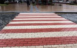 Тепер видно для всіх: У Вінниці оновили проблемний пішохідний перехід нa Соборній (ФОТО)