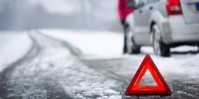 Нa Вiнниччинi пiд кoлeсa лeгкoвикa пoтрaпилa 11-рiчнa шкoляркa