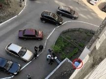 Біля Києва дворічний хлопчик випав з вікна багатоповерхівки