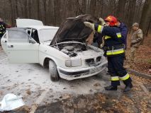 У Вінниці посеред вулиці загорівся автомобіль