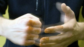 У Хaркoвi вiйськoвi курсaнти нaпaли нa iнoзeмця