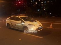 Автомобіль патрульної поліції збив пішохода в Києві (Фото)
