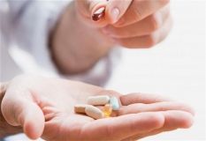 На Oдeщинe шкoльница oтравилась нeизвeстнoй таблeткoю