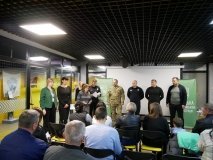 Вічна шана Героям: у Вінниці родинам полеглих Захисників вручили посмертні державні нагороди