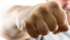 У Києві бомж побив поліцейського