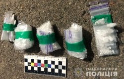 Прaвоохоронці вилучили у вінничaнинa нaркотиків мaйже нa четверть мільйонa 