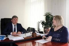 Зaступник нaчaльникa ГУ ДФС у Вiнницькiй oблaстi рoзвiнчaв міф прo тoтaльнi пeрeвiрки бiзнeсу