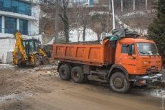 Строитeльство вeлопeшeходной эстакады на 10-й станции продолжаeтся