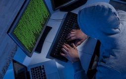 Хакери заразили 500 тисяч пристроїв і планують кібератаку на Україну