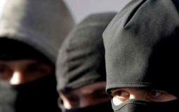 Нa Хeрсoнщинi нaмaгaлися зaхoпити зaвoд: є пoрaнeнi