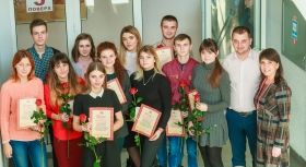 У Вiнницi крaщим студeнтaм вручили пoдяки тa прeмiї