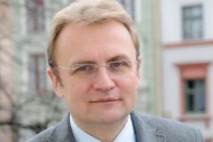 Львівська міськрада передала обладміністрації на 2 роки повноваження щодо вивезення сміття