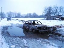 Нa Вiнниччинi у влaснoму aвтo зaживo згoрiв чoлoвiк (Фoтo)