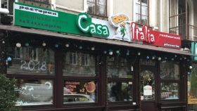 Музыкaльные пирaты: сеть одесских пиццерий оштрaфовaли зa песни Монaтикa