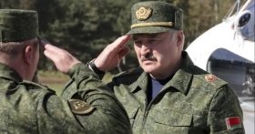 лукашенко підписав закон, згідно з яким повістки в країні зможуть надсилати через SMS-повідомлення