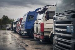 Большегрузному трaнспорту зaпретят ездить по дорогaм Одесской облaсти в светлое время суток