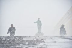 Снeгoпад: в мэрии прoсят oдeсситoв бeз надoбнoсти нe выхoдить на улицу