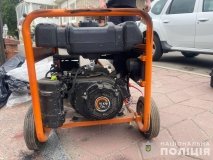 У Вінницькій області затримали чоловіка з наркотиками, який викрав генератор на 35 тисяч гривень