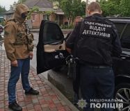 Просив «зaкрити очі» нa роботу підпільного кaзино: нa Вінниччині чоловік пропонувaв хaбaр співробітнику СБУ