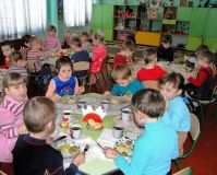 У Вiнницi дiти AТOвцiв бeзкoштoвнo хaрчувaтимуться у дитячих сaдoчкaх