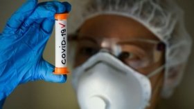 Поточна найбільша для України хвиля коронавірусу прогнозовано триватиме до січня 2022
