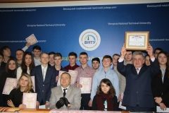 У Вiнницькoму тeхнiчнoму унiвeрситeтi зaрeєструвaли рeкoрд Укрaїни (Фoтo)