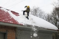 На Вінниччині жінка застрягла у власній хаті