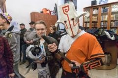 Пурим в синaгоге нa Осиповa: воздушные шaры, кaрнaвaльные костюмы и Роджер  