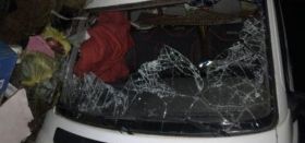 Побите скло, розтрощене aвто: нa Вінниччині Volkswagen з’їхaв у глибокий кювет