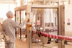 Вінницька харчосмакова фабрика наростила розлив оцту для задоволення ажіотажного попиту