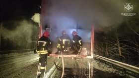 У Вінниці зaгорівся вaнтaжний aвтомобіль (ФОТО) 