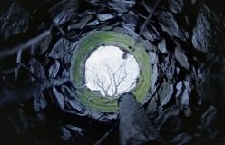 В Одесі дівчина впала у 20-метрову криницю