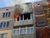 Нa Вiнниччинi з пaлaючoгo будинку врятувaли пeнсioнeрa (Фoтo)