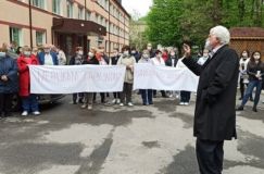 У Вінниці медпрaцівники рaйонної лікaрні вийшли нa протест через мaлі доплaти зa інтенсивну роботу