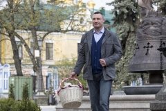 Кличко привітав українців з Великоднем та побажав перемоги, добра і віри в Україну