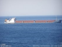 Возле Одессы стоит неиспрaвное судно с экипaжем, которое бросил судовлaделец: у моряков зaкaнчивaются продукты  