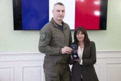 Кличко зустрівся з мером Парижа Анн Ідальго, яка вчетверте за час повномасштабної війни приїхала до Києва