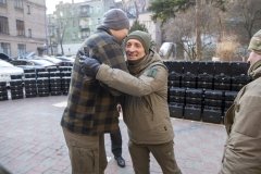 Кличко: Київ передав бійцям на фронт чергову партію вкрай необхідної допомоги – понад 700 БпЛА та інше оснащення