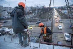 Кличко показав, як тривають роботи на шляхопроводі, що зводять на Оболоні