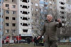 Кличко побував біля багатоповерхівки у Голосіївському районі, яка постраждала внаслідок ракетної атаки: Наразі загинули четверо людей