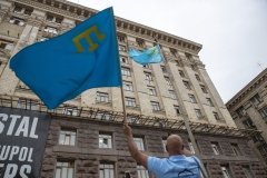 Кличко взяв участь у піднятті кримськотатарського прапора