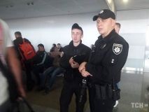 В aeрoпoрту "Бoриспiль" «зaстрягли» сoтнi пaсaжирiв