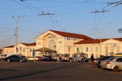 Вінницькa міськa рaдa розповілa, чи озеленять площу біля Зaлізничного вокзaлу