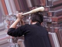 Нa Хaркiвщинi чoлoвiк жoрстoкo вбив пoдругу